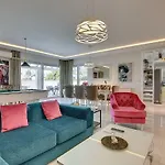 Dream Villa *